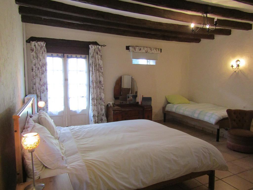 Thesecretgarden-France Bed and Breakfast Saint-Pierre-du-Lorouër Εξωτερικό φωτογραφία